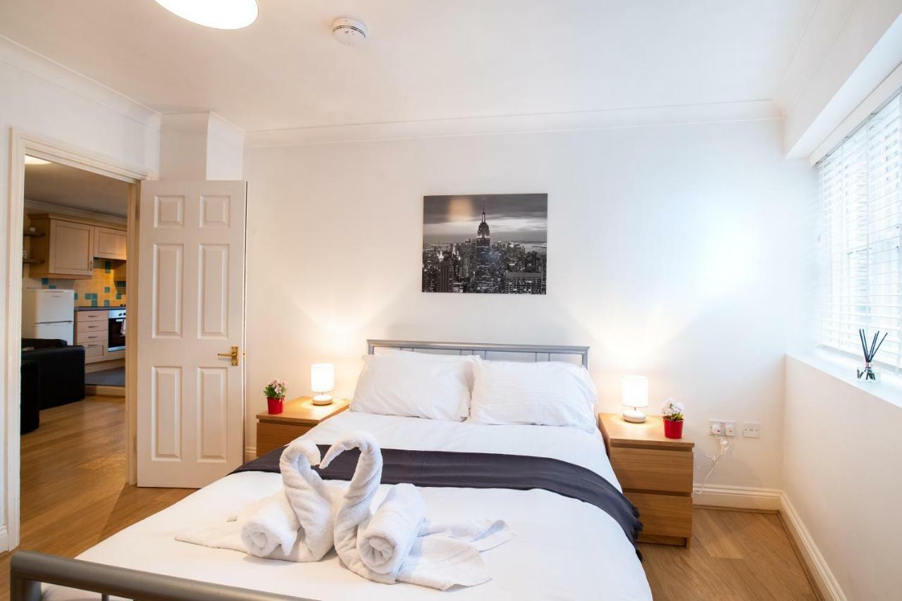 Spacious 2Br Flat In Stansted Daire Stansted Mountfitchet Dış mekan fotoğraf
